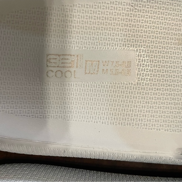 32 Degrees Light Blue Slides, size 7.5-8.5 - Picture 5 of 5